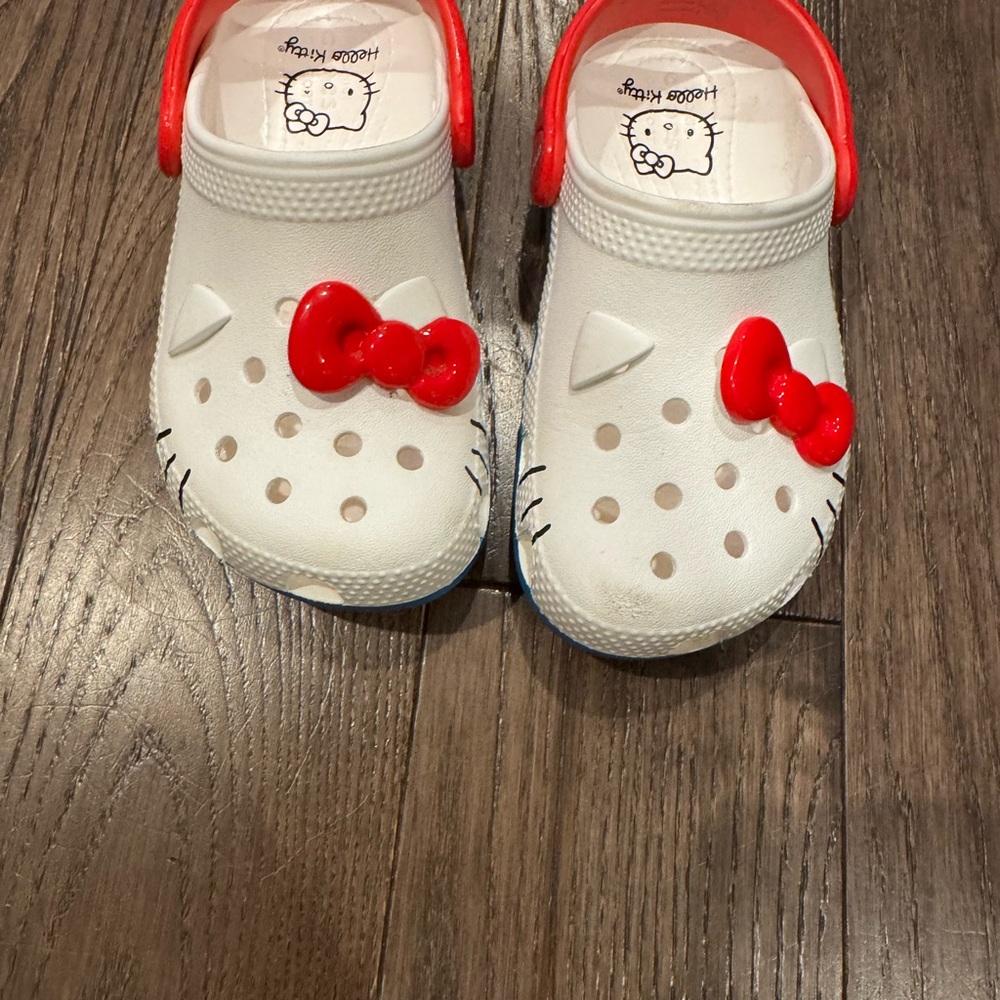 Hello Kitty Kids Crocs-White and Red